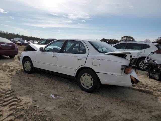 1992 Toyota Camry LE