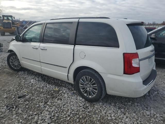 2013 Chrysler Town & Country Touring L