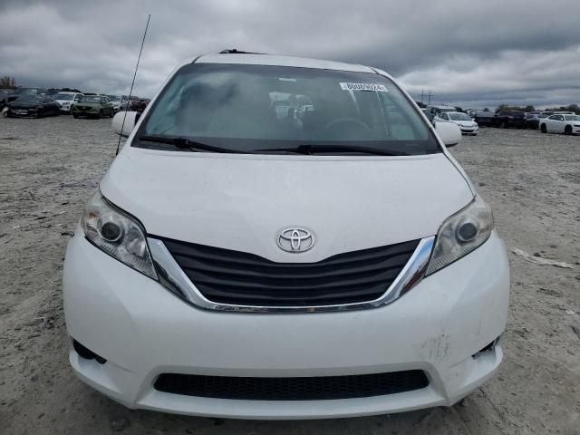 2012 Toyota Sienna LE