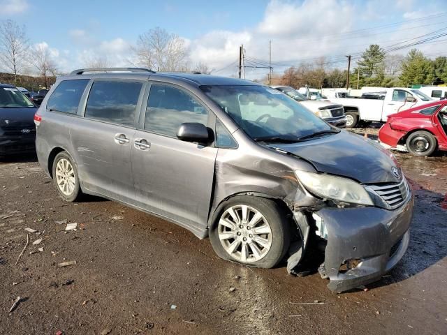 2012 Toyota Sienna XLE