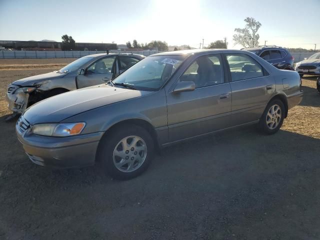 1998 Toyota Camry LE