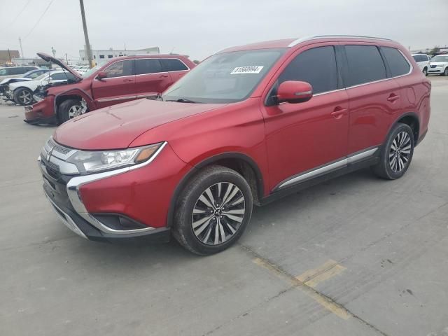 2020 Mitsubishi Outlander SE