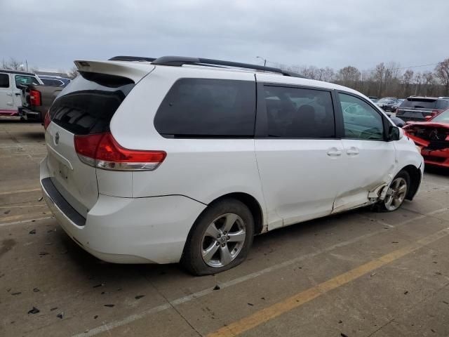 2014 Toyota Sienna LE