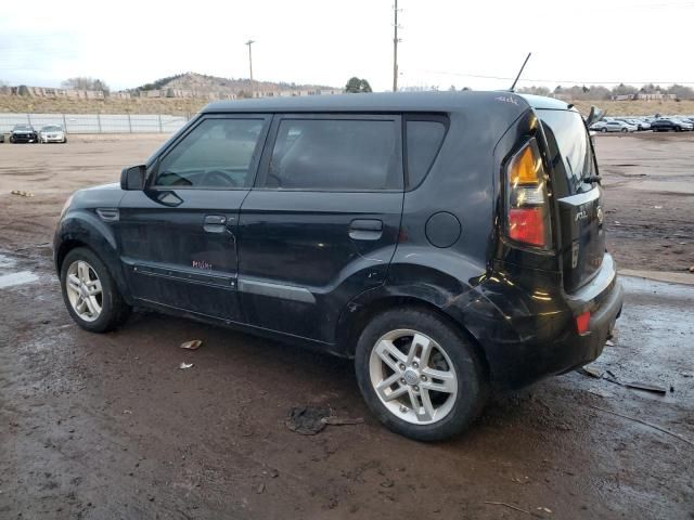 2010 KIA Soul +