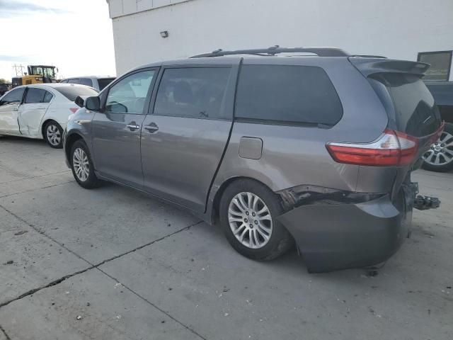 2015 Toyota Sienna XLE