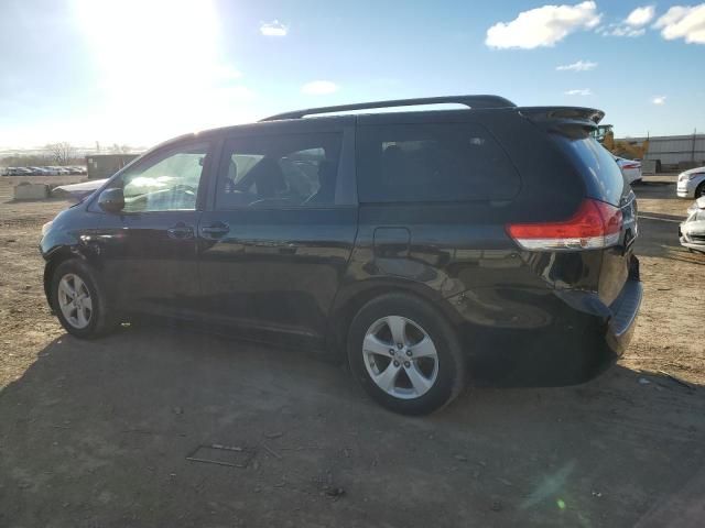 2014 Toyota Sienna LE