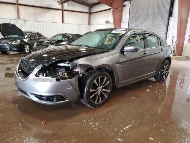 2013 Chrysler 200 Limited