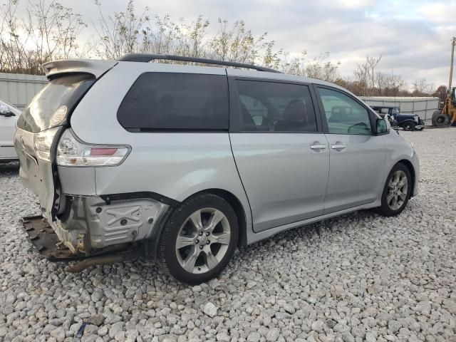 2014 Toyota Sienna Sport