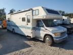 2000 Winnebago 2000 Ford Econoline E450 Super Duty Cutaway Van