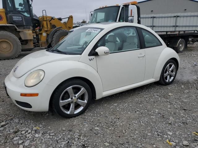 2008 Volkswagen New Beetle Triple White