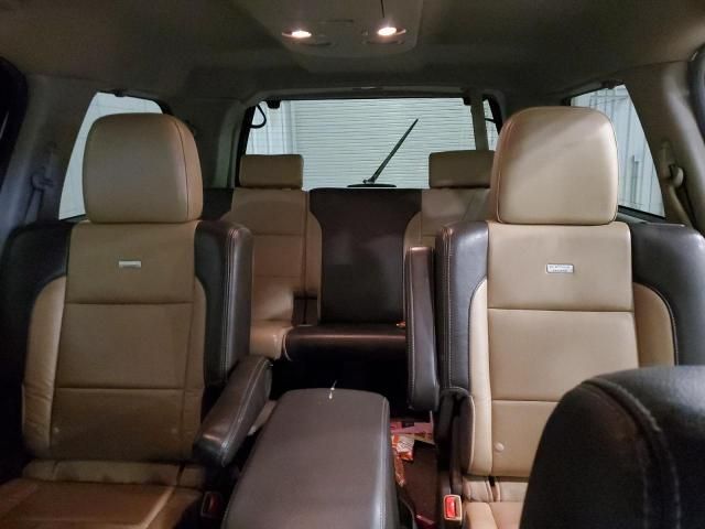 2014 Nissan Armada Platinum