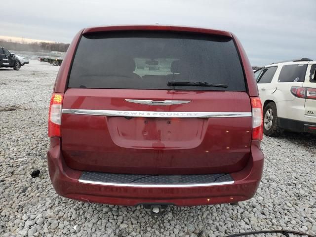 2016 Chrysler Town & Country Touring L