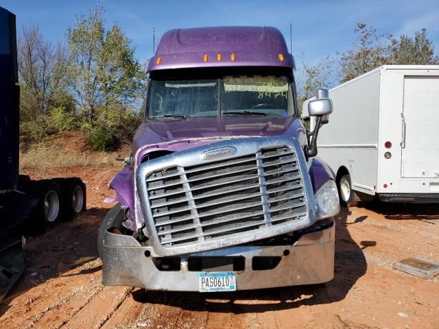 2012 Freightliner Cascadia 125