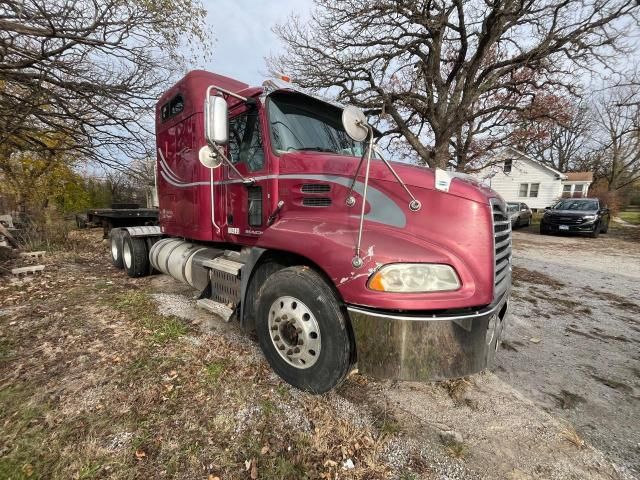 2016 Mack 600 CXU600