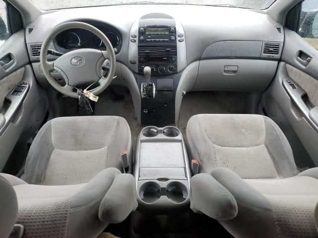 2006 Toyota Sienna CE