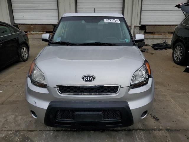 2011 KIA Soul +