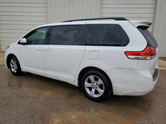 2011 Toyota Sienna LE