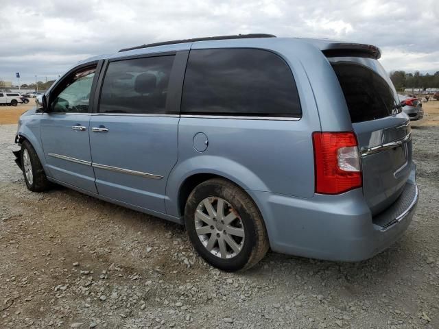 2012 Chrysler Town & Country Touring L