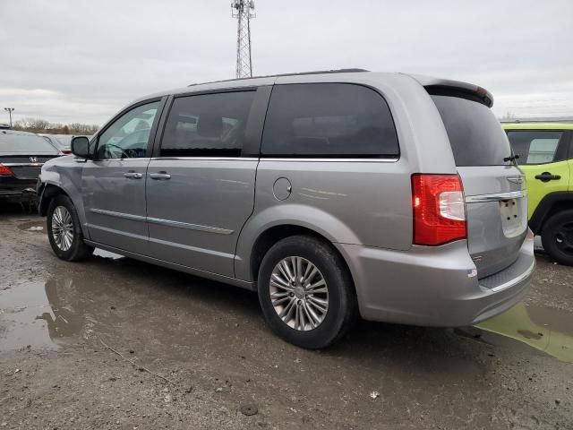 2016 Chrysler Town & Country Touring L