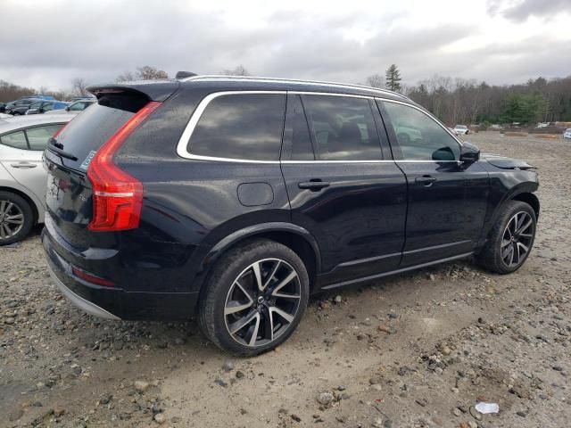 2022 Volvo XC90 T6 Momentum