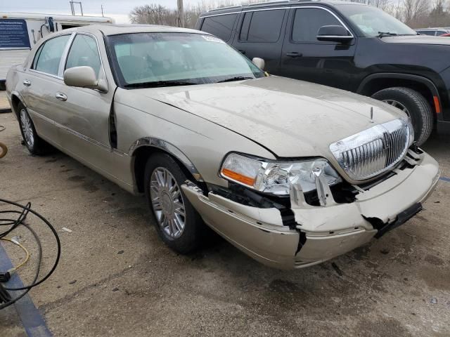 2007 Lincoln Town Car Signature Limited