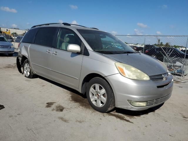 2004 Toyota Sienna XLE