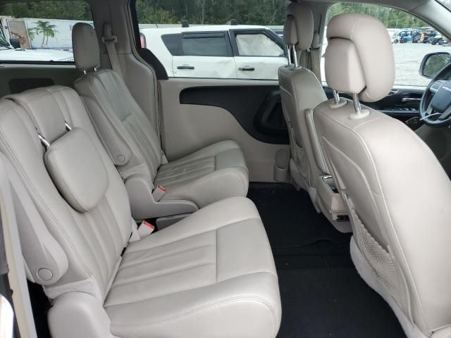 2012 Chrysler Town & Country Touring