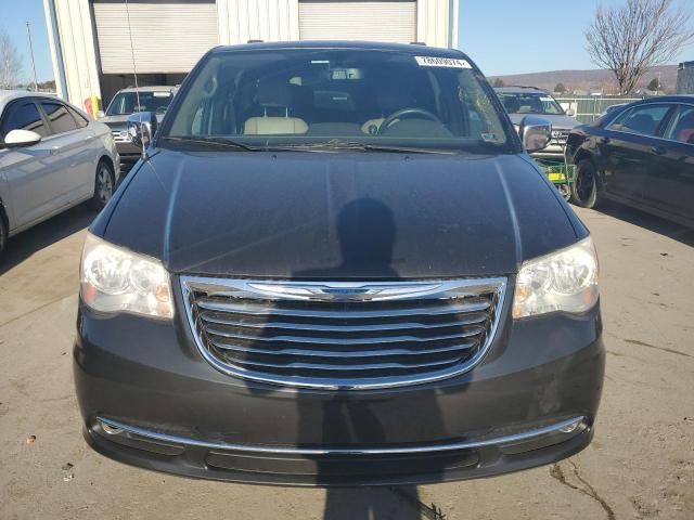 2011 Chrysler Town & Country Touring L