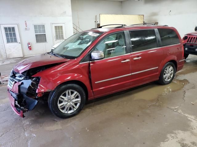 2010 Chrysler Town & Country Limited