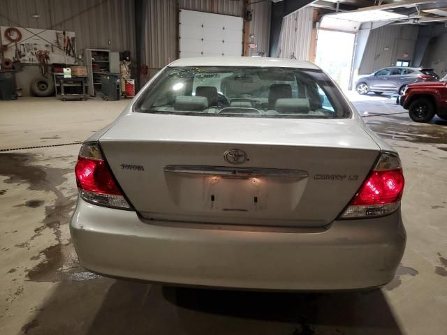 2005 Toyota Camry LE