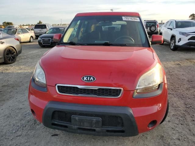 2011 KIA Soul +