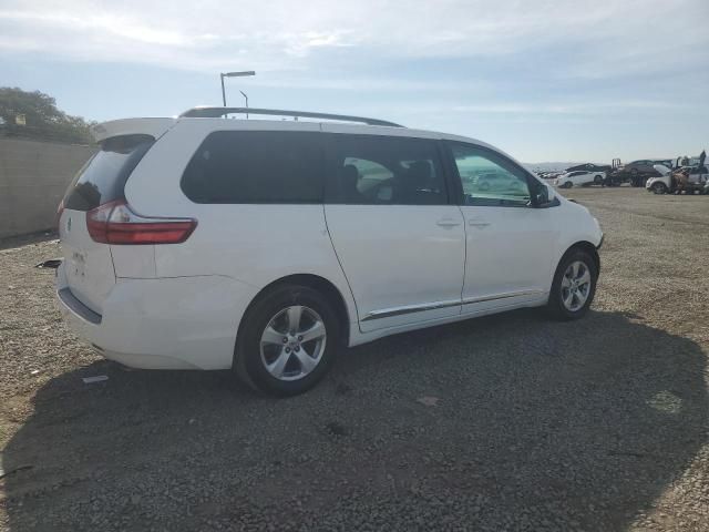 2015 Toyota Sienna LE