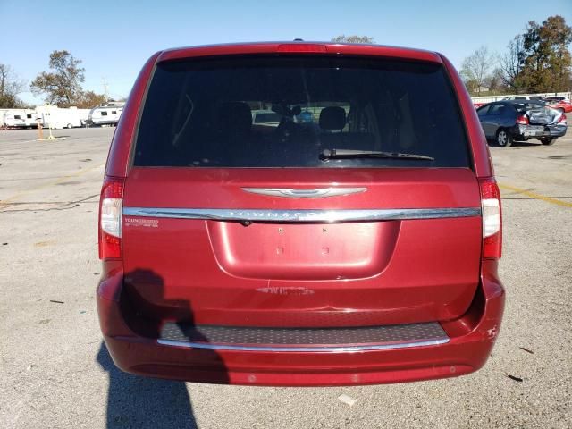 2012 Chrysler Town & Country Touring L