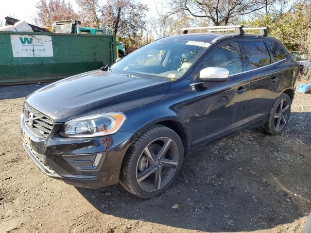 2015 Volvo XC60 T6 R-DESIGN Platinum