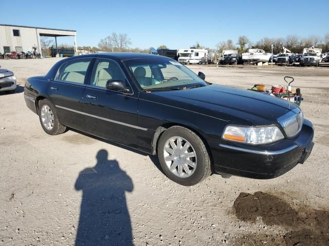 2010 Lincoln Town Car Signature Limited