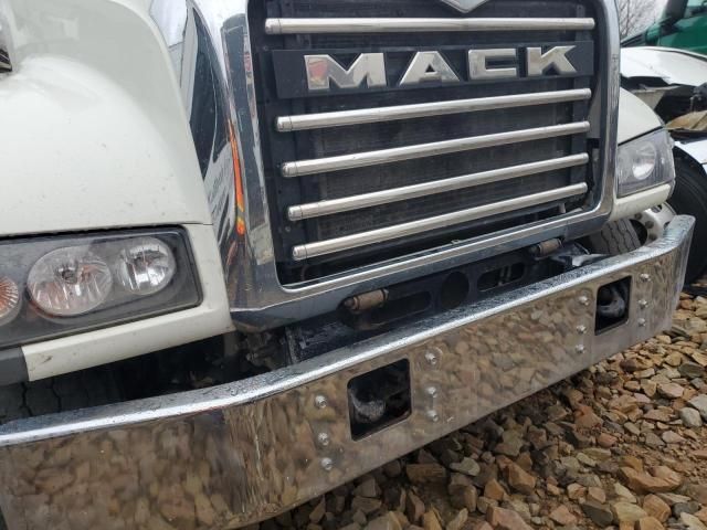 2019 Mack Granite