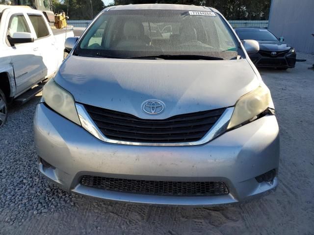 2011 Toyota Sienna LE