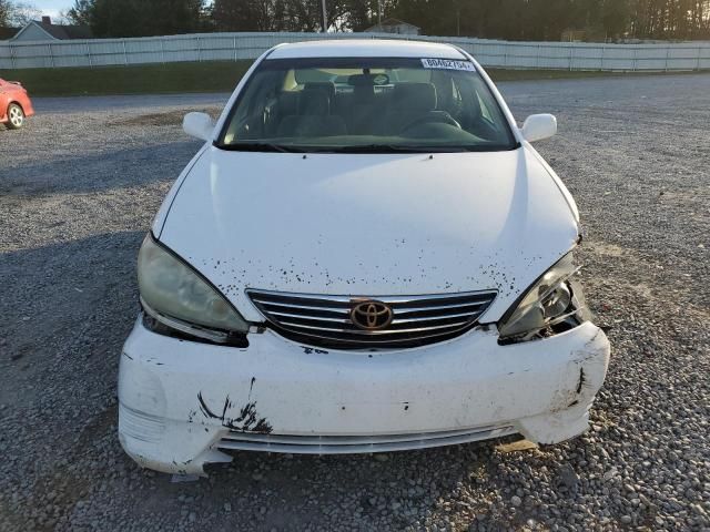 2005 Toyota Camry LE