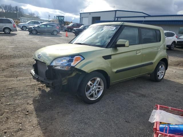 2010 KIA Soul +