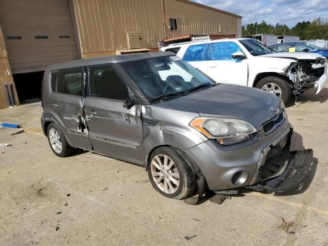 2013 KIA Soul +