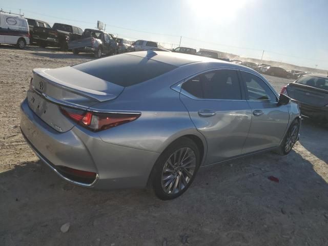 2024 Lexus ES 300H Base