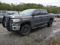 Salvage cars for sale from Copart Grenada, MS: 2016 Toyota Tundra Crewmax SR5