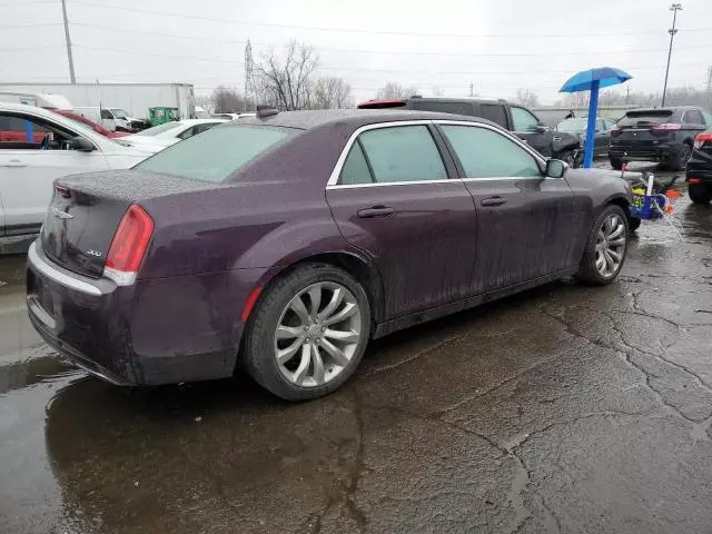 2020 Chrysler 300 Touring