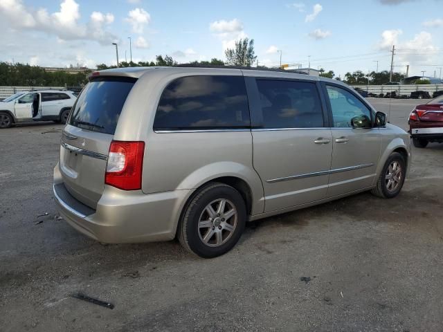 2012 Chrysler Town & Country Touring