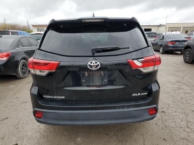 2017 Toyota Highlander SE