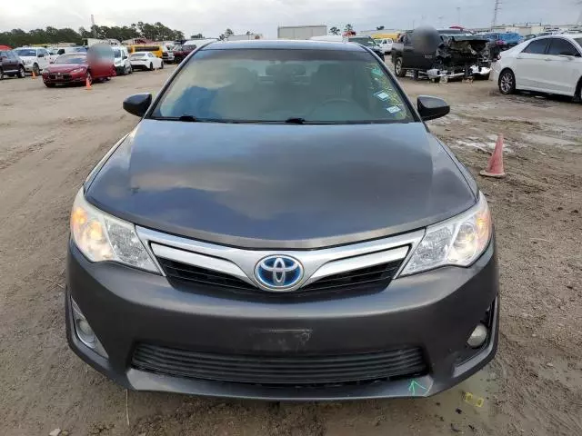 2014 Toyota Camry Hybrid