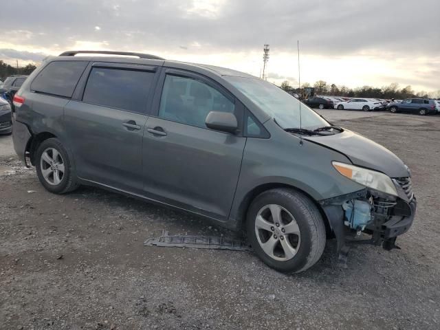 2011 Toyota Sienna LE