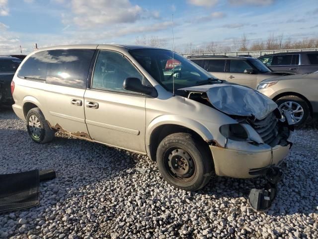 2005 Chrysler Town & Country LX