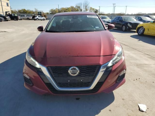 2022 Nissan Altima SV