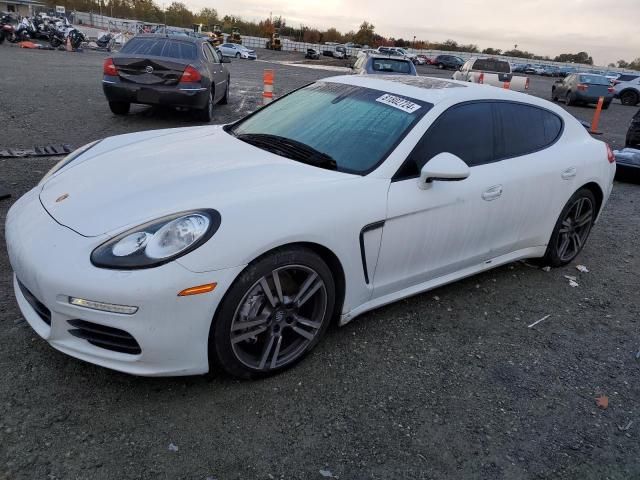 2015 Porsche Panamera 2